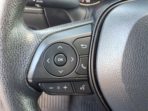 Used 2024 Toyota RAV4 XLE FWD image 20