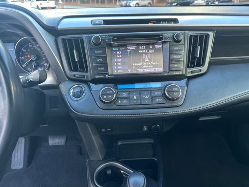 Used 2018 Toyota RAV4 XLE image 28