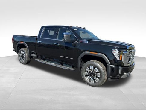 New 2026 GMC Sierra 2500 Denali w/ Denali Reserve Package AWD/4WD image 7