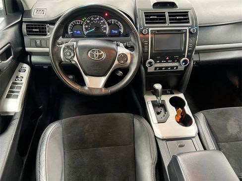 Used 2012 Toyota Camry SE image 20