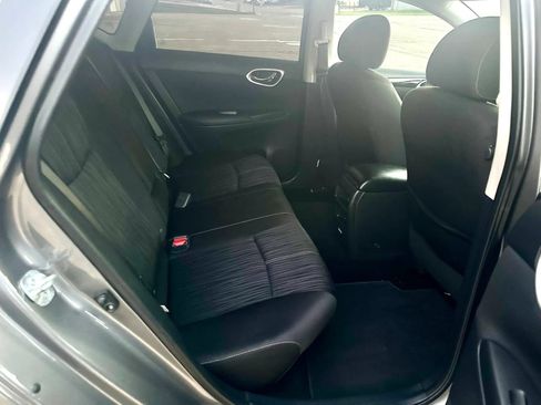Used 2018 Nissan Sentra SV FWD image 12