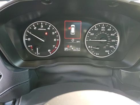 Certified 2025 Subaru Forester Limited image 17