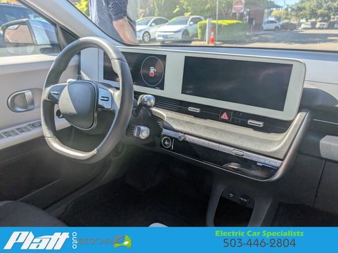 Used 2024 Hyundai Ioniq 5 SEL image 34