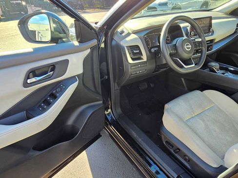 Used 2024 Nissan Rogue SV AWD/4WD image 19