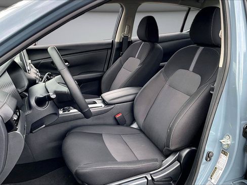 Used 2025 Nissan Sentra SV w/ All-Weather Package FWD image 21