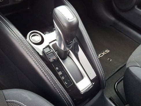 Certified 2020 Nissan Kicks SV image 16