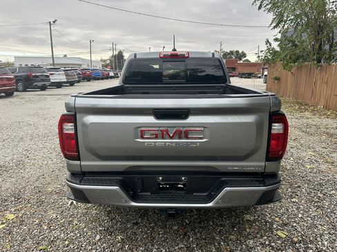Used 2024 GMC Canyon Denali image 4
