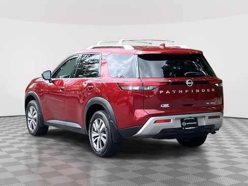 Used 2024 Nissan Pathfinder SL AWD/4WD image 6