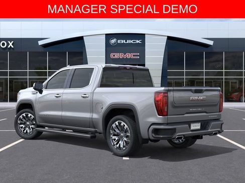 Used 2026 GMC Sierra 1500 Denali w/ Denali Reserve Package AWD/4WD image 3