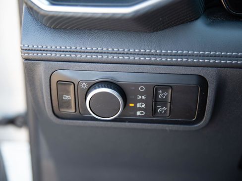 Used 2024 Ford Mustang Premium image 6