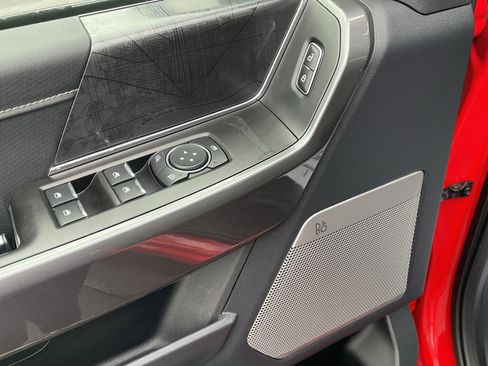 Used 2022 Ford F150 XLT w/ Equipment Group 302A High image 11