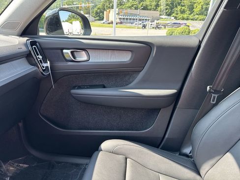 New 2026 Volvo XC40 B5 Plus w/ Protection Package Premier image 28