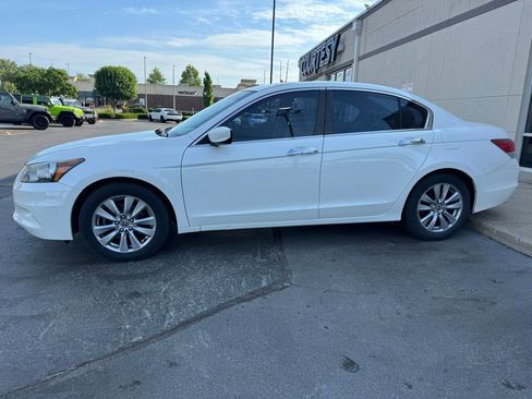 Used 2012 Honda Accord EX image 2