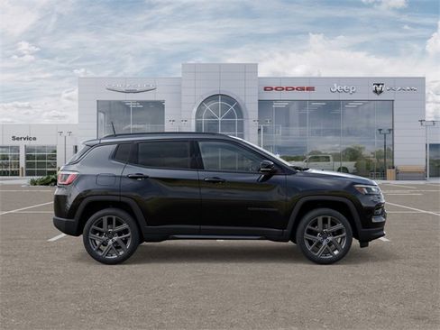 New 2026 Jeep Compass Limited image 21