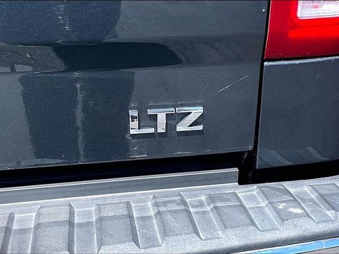 Used 2017 Chevrolet Silverado 1500 LTZ w/ Sport Package AWD/4WD image 9