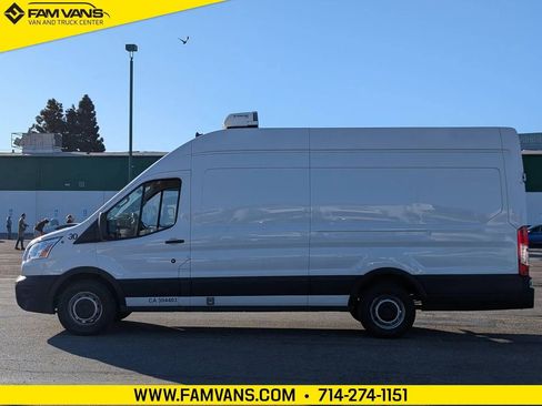 Used 2022 Ford Transit 250 148 High Roof Extended RWD image 4