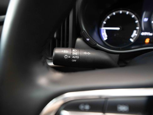 Used 2025 MAZDA CX-50 AWD 2.5 Hybrid w/ Premium Pkg image 13