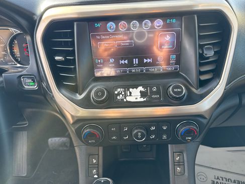 Used 2017 GMC Acadia Denali image 24