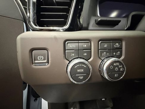 New 2026 GMC Sierra 1500 Denali AWD/4WD image 25