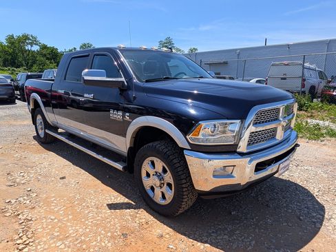 Used 2016 RAM 2500 Laramie AWD/4WD image 7