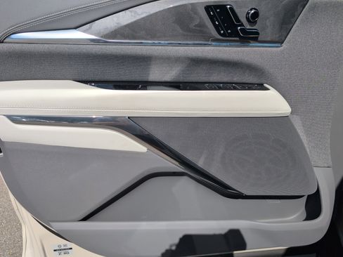 New 2026 Cadillac Escalade IQ Luxury 1 w/ LPO, Floor Liner Package image 10