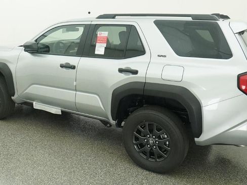 New 2026 Toyota 4Runner SR5 image 31