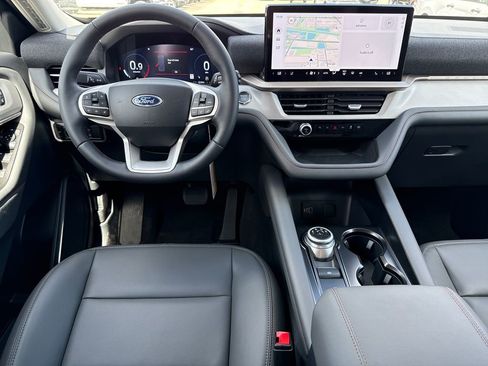 New 2026 Ford Explorer Active w/ Active Comfort Package RWD image 5