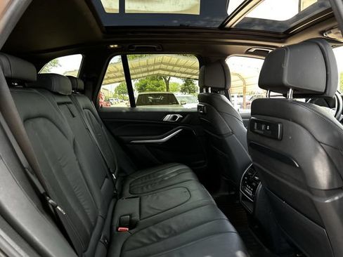 Used 2019 BMW X5 xDrive40i w/ M Sport Package AWD/4WD image 30