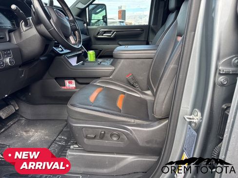 Used 2024 GMC Sierra 3500 AT4 w/ AT4 Premium Plus Package AWD/4WD image 5