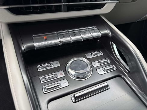 New 2026 Lincoln Nautilus Reserve AWD/4WD image 29