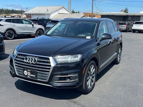 Used 2018 Audi Q7 3.0T Prestige AWD/4WD image 3