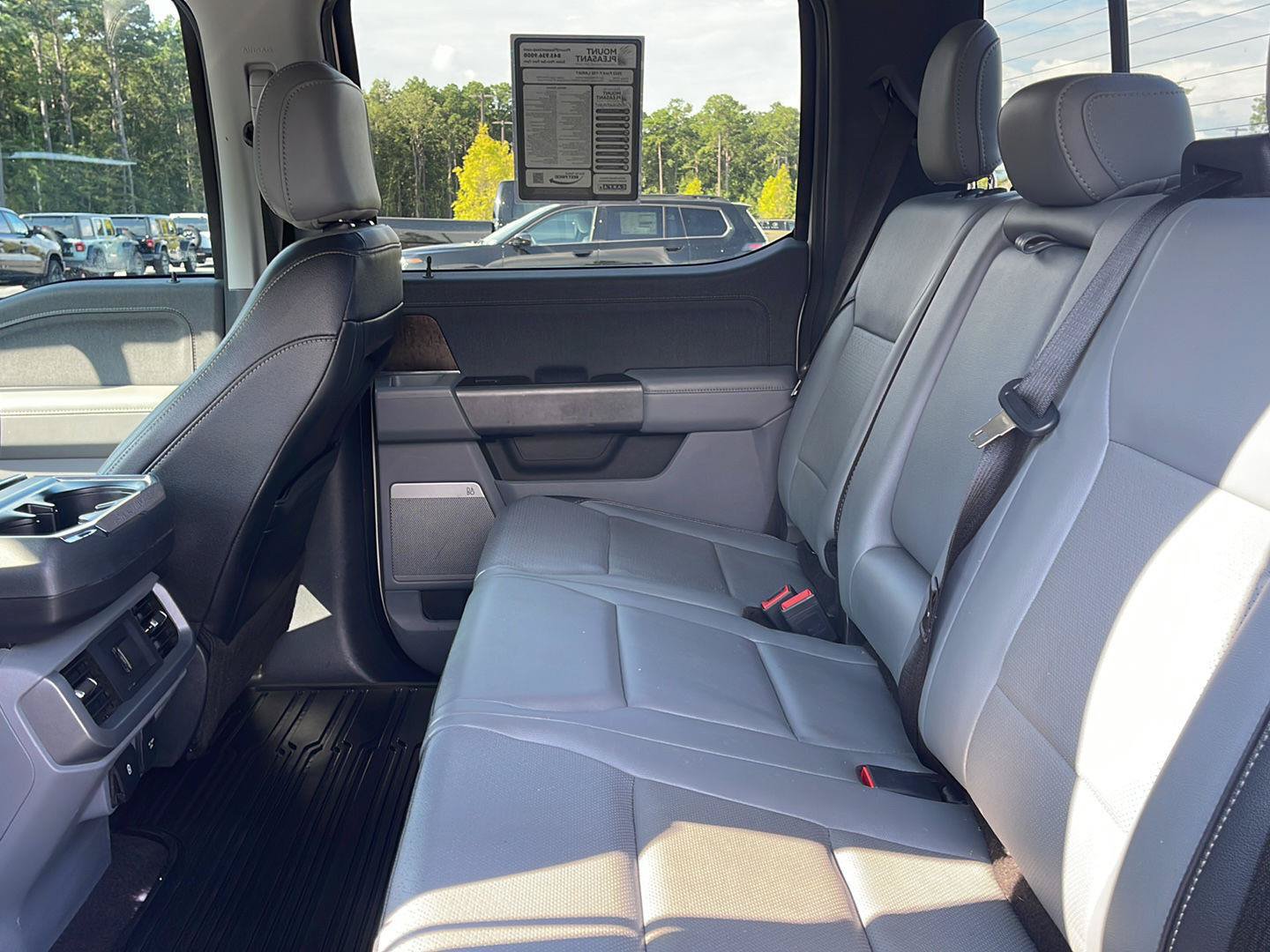 Used 2022 Ford F150 Lariat w/ Max Trailer Tow Package AWD/4WD image 34