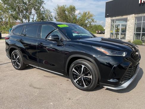 Used 2021 Toyota Highlander XSE AWD/4WD image 10