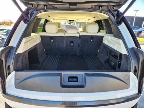 Certified 2023 Land Rover Range Rover SE AWD/4WD image 8