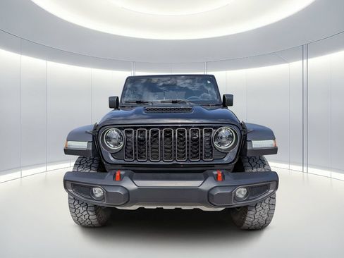 Used 2024 Jeep Gladiator Mojave w/ Safety Group AWD/4WD image 8