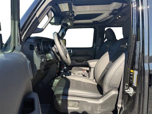 New 2025 Jeep Wrangler Unlimited Rubicon 392 image 9