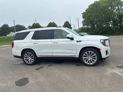 Used 2021 GMC Yukon Denali w/ Denali Ultimate Package AWD/4WD image 7