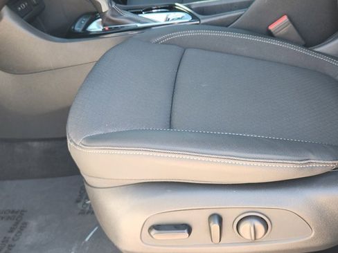 Used 2023 Buick Encore GX Select w/ Sport Touring Package image 25