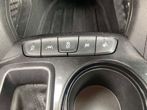 Used 2023 Chevrolet TrailBlazer LT w/ Convenience Package FWD image 25