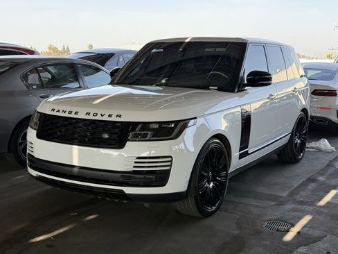 Used 2020 Land Rover Range Rover HSE image 1