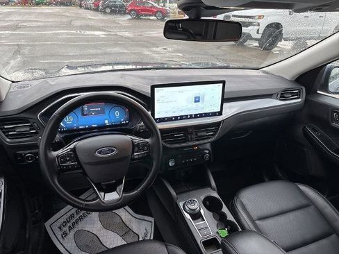 Used 2025 Ford Escape Platinum AWD/4WD image 13