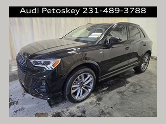 Certified 2025 Audi Q3 2.0T Premium w/ Convenience Package 360° Tour