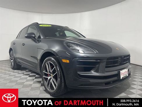 Used 2025 Porsche Macan S AWD/4WD image 1