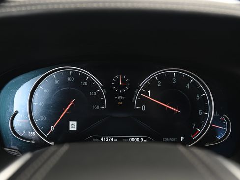 Used 2018 BMW 750i xDrive AWD/4WD image 36