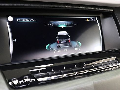Used 2022 Rolls-Royce Cullinan w/ Cullinan Package AWD/4WD image 70