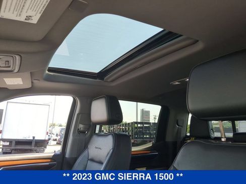 Used 2023 GMC Sierra 1500 Denali w/ Denali Reserve Package AWD/4WD image 17