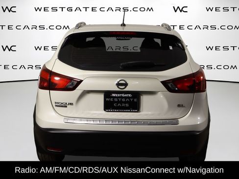 Used 2018 Nissan Rogue Sport SL image 4