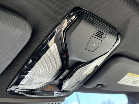 Used 2018 BMW X3 M40i image 28