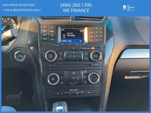 Used 2017 Ford Explorer XLT image 16