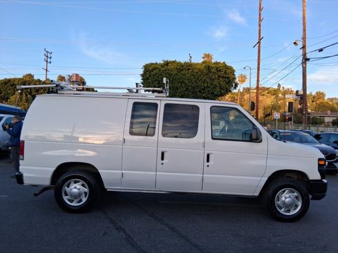 Used 2014 Ford E-150 and Econoline 150 w/ Power Group image 7